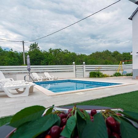 Luxury With Gallery, Heated Pool Only For You-Klis Cro Extérieur photo